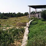 Vikendica Holiday Vineyard House